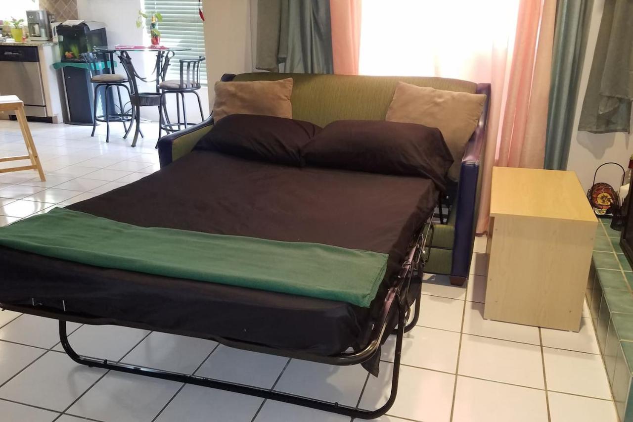 Cozy And Conveniently Located Pool Home With Free Wifi Тампа Екстериор снимка